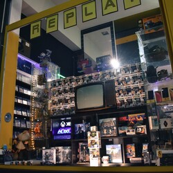 ES OFICIAL!!!! 🥳

Abrimos nuestra primera Tienda Física en Vigo!!!! 👏👏👏

Tras un acuerdo de colaboración con @replayvigo desde hoy ya podéis comprar nuestros productos en la Calle María Berdiales nº 18 de Vigo además de en nuestra web!!

Videojuegos, Retro, Merchan, Figuras, Funkos, Legos, Juegos de mesa y mucho más en una sola tienda, os esperamos a tod@s!!! 👾

#percalandia #tiendaonline #tiendafisica  #instagamer #instagamerspain #somosgamers #generaciongamer #cosasdegamer #culturagamer #gamercommunity